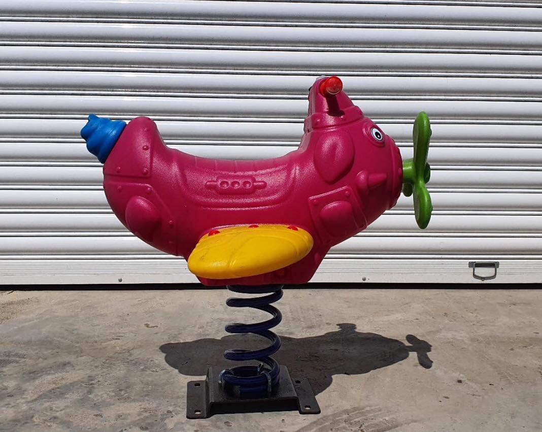 116656808_931448194026282_8037340080456040633_n Детска клатушка с пружина - самолетче - Image 1