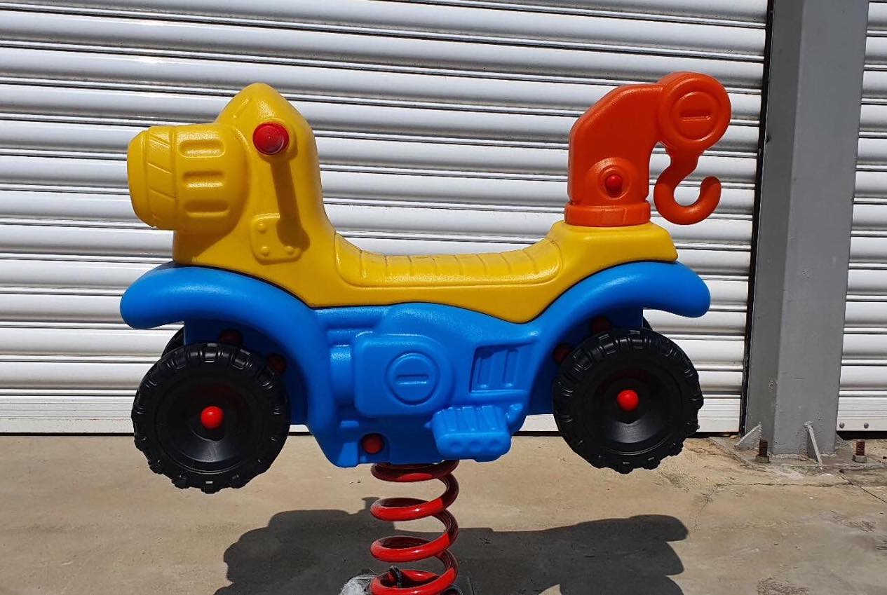 116664057_2668771786680925_7802509617662585350_n Детска клатушка с пружина - мини кран - Image 1