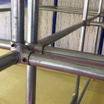 Метален конектор